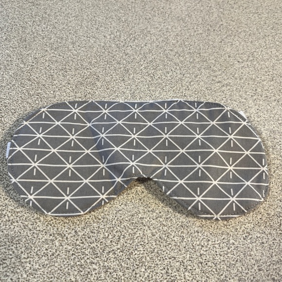 (2/$20) Handmade Eye Mask - Picture 3 of 4